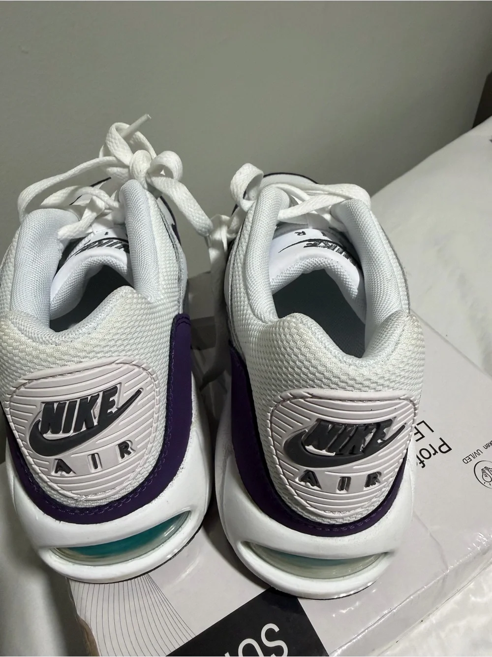 Nike Air Max Correlate White Purple Black Turquoise 511417-153 women size 8.5